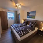 Strandkajuete Hooksiel 公寓 西里格